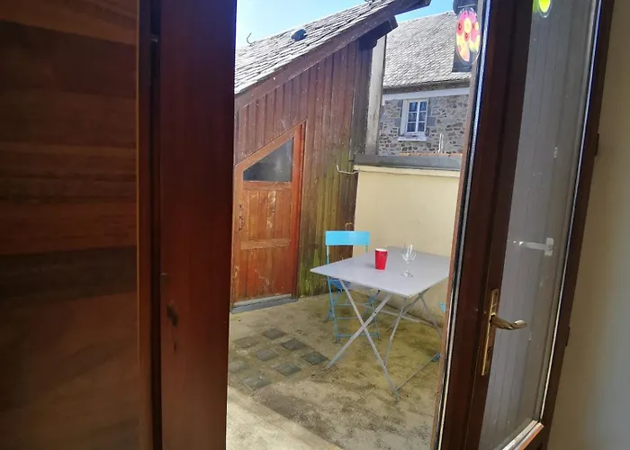 Les Racines Bohemes 3* Avèze